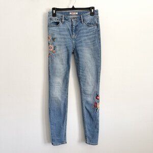 Johnny Was Blue Denim Skinny Jeans with Floral Embroidery Women’s Size 25